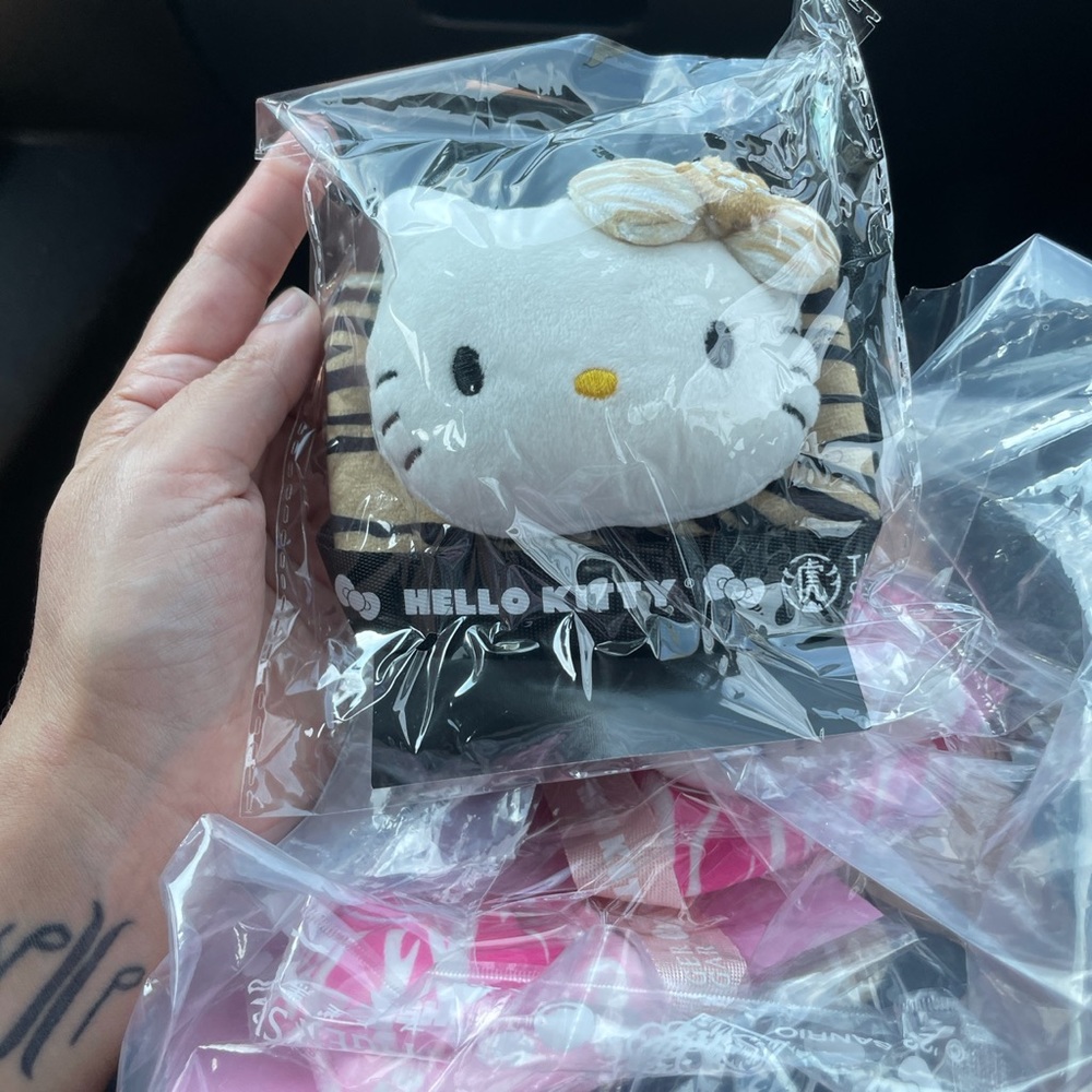 Tiger Sugar x Hello Kitty Cup Holder Limited Edition